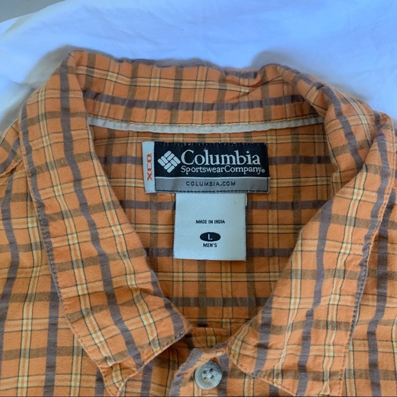 Men’s Columbia Short Sleeve Shirt Very Nice - Picture 2 of 4